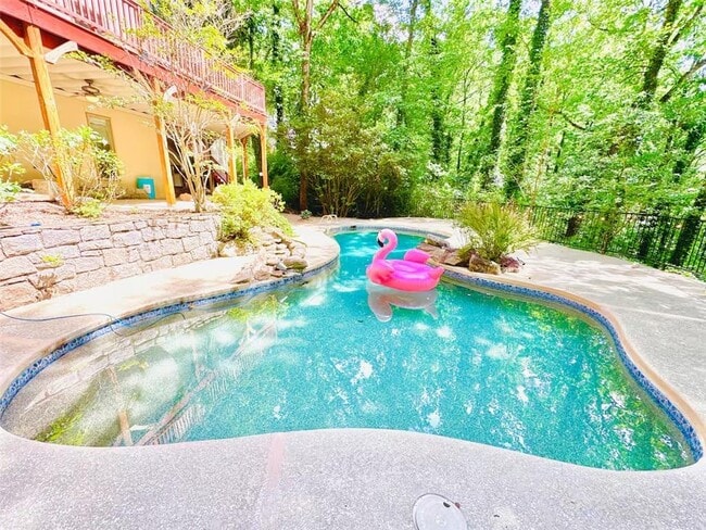 175 River Ct Pkwy in Atlanta, GA - Building Photo - Building Photo