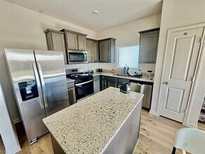 430 Gib Woodall Dr in Venus, TX - Building Photo - Building Photo