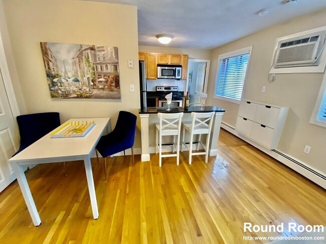 7 Mortimer Pl, Unit 7 in Somerville, MA - Building Photo - Building Photo