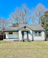3835 Sherwood St in Baton Rouge, LA - Building Photo