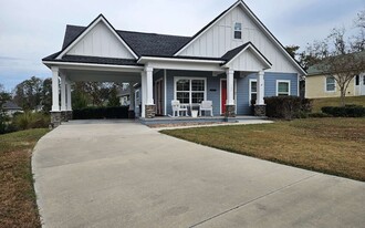 137 SW Grand Magnolia Gln in Lake City, FL - Building Photo