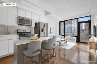 399 E 8th St in New York, NY - Building Photo - Building Photo