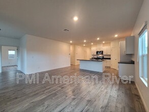 2053 Skipper Cv Wy in Plumas Lake, CA - Building Photo - Building Photo