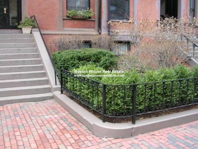 116 Marlborough St, Unit 1