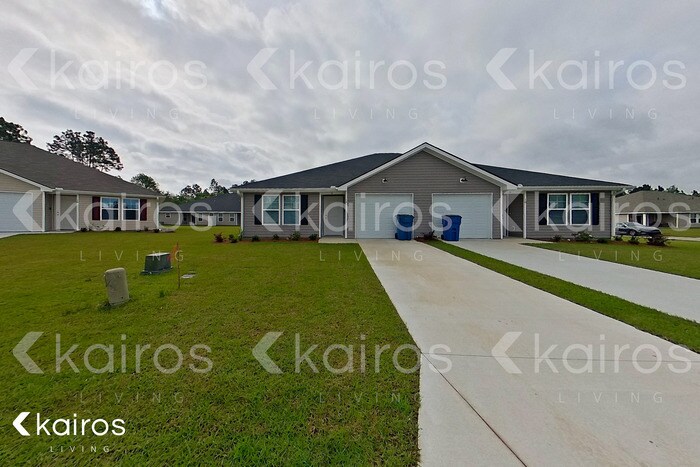12 Camper Cir in Brunswick, GA - Building Photo