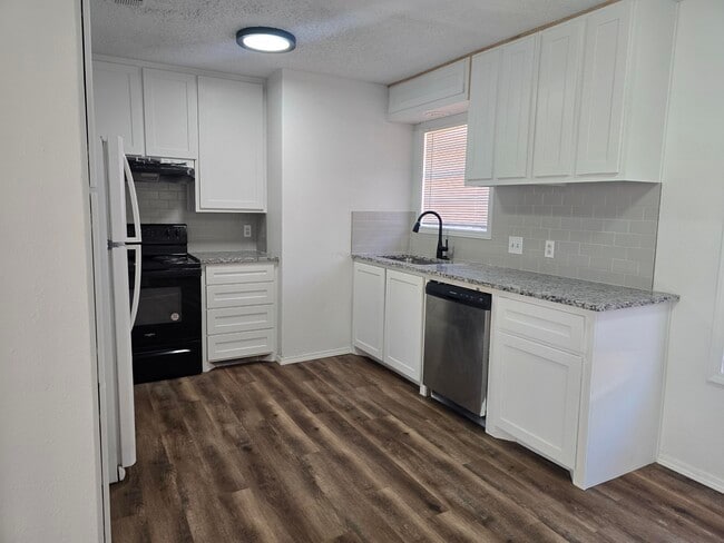 property at 2211 33rd St