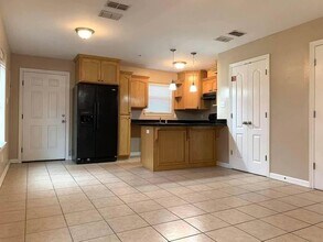 202 S 48th Ln in McAllen, TX - Building Photo - Building Photo