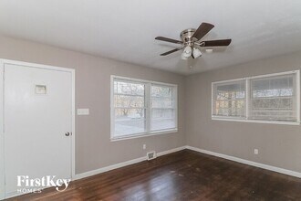 40 Dickson Rd in Marietta, GA - Building Photo - Building Photo