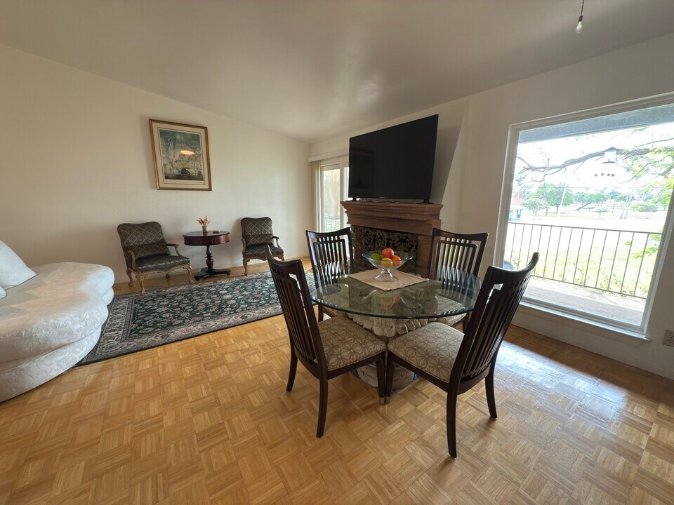 2901 Central Blvd, Unit 402 in Brownsville, TX - Building Photo