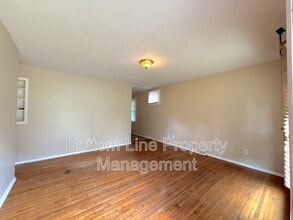 3432 Sargeant Dr in Charlotte, NC - Building Photo - Building Photo
