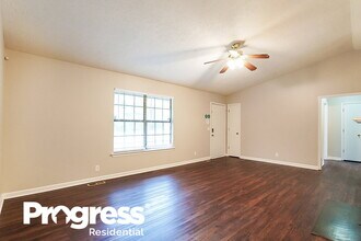 3500 Roundwood Forest Dr in Nashville, TN - Foto de edificio - Building Photo