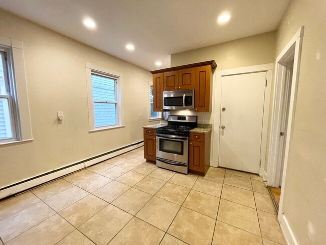 72 Calumet St in Boston, MA - Foto de edificio - Building Photo