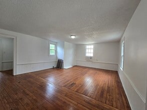 403 W Hampton Ave in Sumter, SC - Building Photo - Building Photo