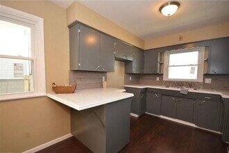 1906 Springfield Center Rd in Akron, OH - Building Photo - Building Photo