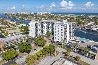 The Warwick Condominium in Fort Lauderdale, FL - Building Photo - Building Photo