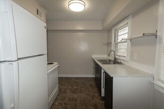 909 Ashland Rd in Columbia, MO - Building Photo - Building Photo