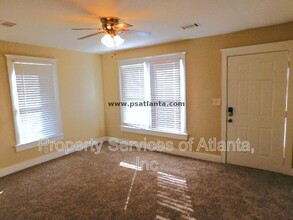 2497 Lakewood Ave SW in Atlanta, GA - Building Photo - Building Photo