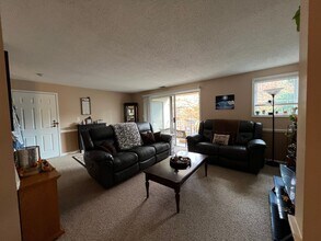 15 Bourbon St in Peabody, MA - Building Photo - Building Photo