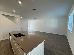 10678 Words Dr in Oakland, FL - Building Photo - Building Photo