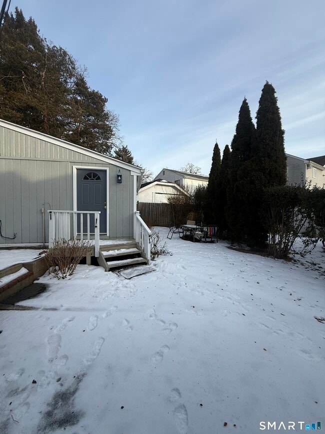 20 Ponus Ave in Stamford, CT - Building Photo - Building Photo