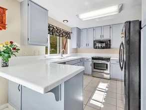 1206 Sycamore Ct in Gilroy, CA - Building Photo - Building Photo