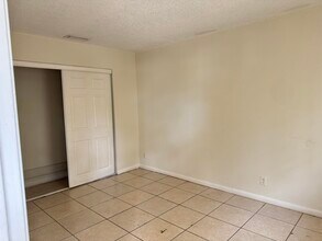 1119 Goldenrod Rd in Wellington, FL - Foto de edificio - Building Photo