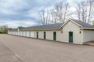 Willow Stream Apartments North in Liverpool, NY - Foto de edificio - Building Photo