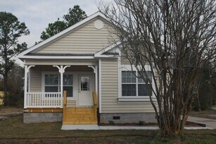 15340 6th St in Gulfport, MS - Building Photo