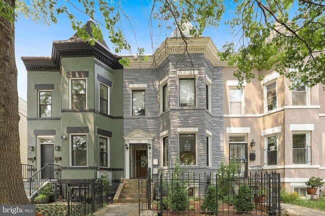 137 P St NW in Washington, DC - Building Photo - Building Photo