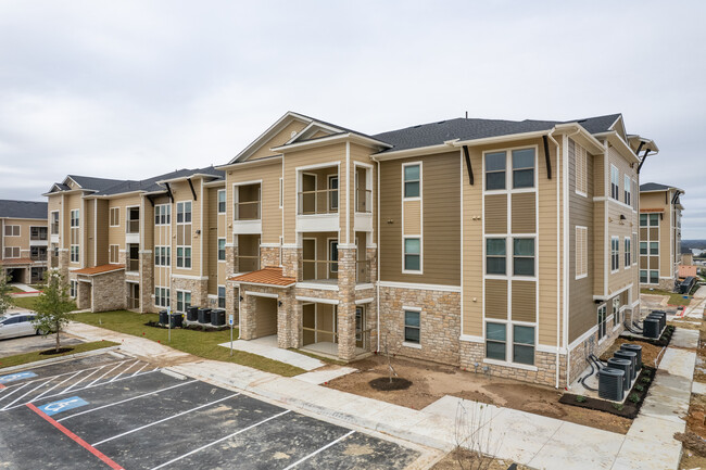 Ryze at Sunfield in Buda, TX - Foto de edificio - Building Photo