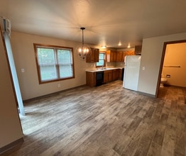 1126 Nier Ct in Howard, WI - Building Photo - Building Photo