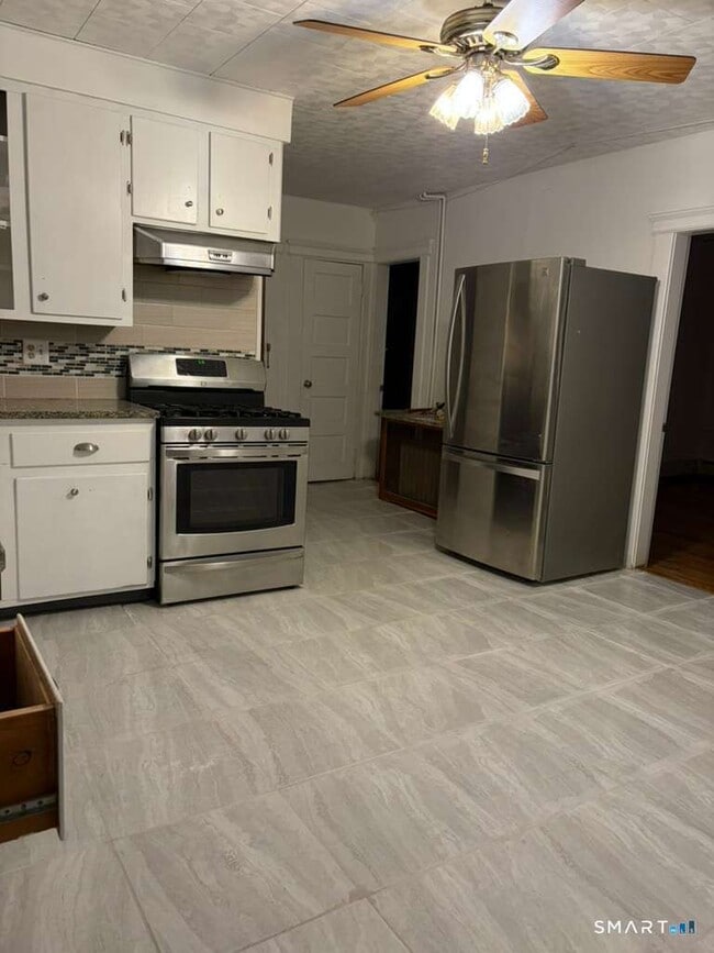 property at 1821 E Main St