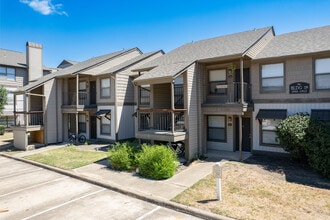 Stadium View Apartments in College Station, TX - Foto de edificio - Building Photo