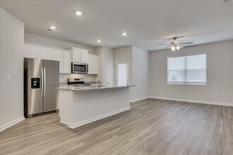 1040 Quaint Parish Cir in Graniteville, SC - Building Photo - Building Photo