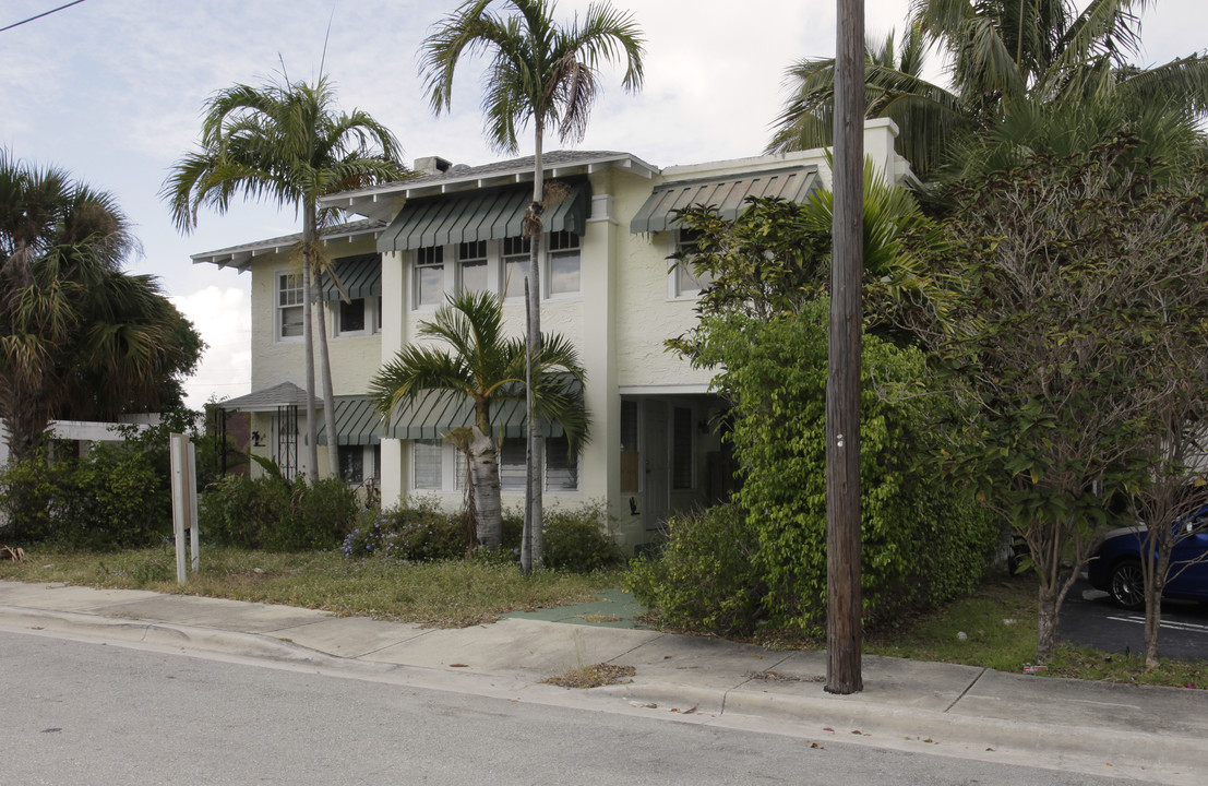 315 Eucalyptus St in West Palm Beach, FL - Building Photo