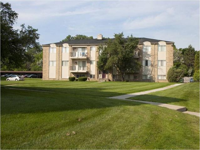 River Forest Apartments in Flint, MI - Building Photo - Building Photo