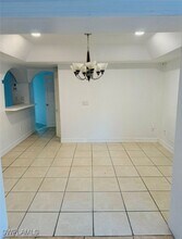 250 10th St S in Naples, FL - Building Photo - Building Photo
