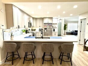 6367 W Angela Dr in Glendale, AZ - Building Photo - Building Photo