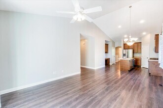 3091 E Sandpiper Rd in Eagle Mountain, UT - Foto de edificio - Building Photo