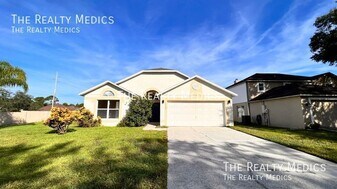 14405 Lake Price Dr in Orlando, FL - Building Photo