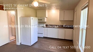 30021 SE Orient Dr-Unit -Unit 5 in Gresham, OR - Building Photo - Building Photo