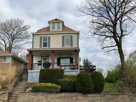 1632 Steuben St in Pittsburgh, PA - Building Photo