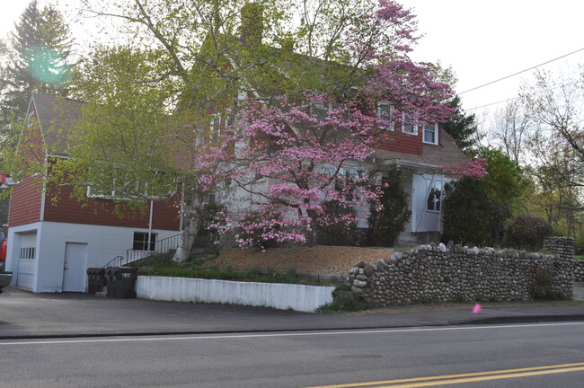 30 Boyce St, Unit B in Auburn, MA - Building Photo - Building Photo