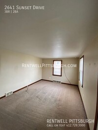 2641 Sunset Dr in West Mifflin, PA - Foto de edificio - Building Photo