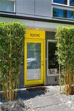 5201 Phinney Ave N in Seattle, WA - Building Photo - Building Photo