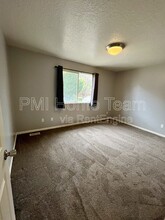 1222 Willard Peak Dr in Ogden, UT - Building Photo - Building Photo