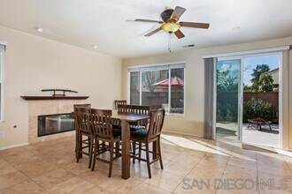 657 Oakwood Creek Pl in Escondido, CA - Building Photo - Building Photo