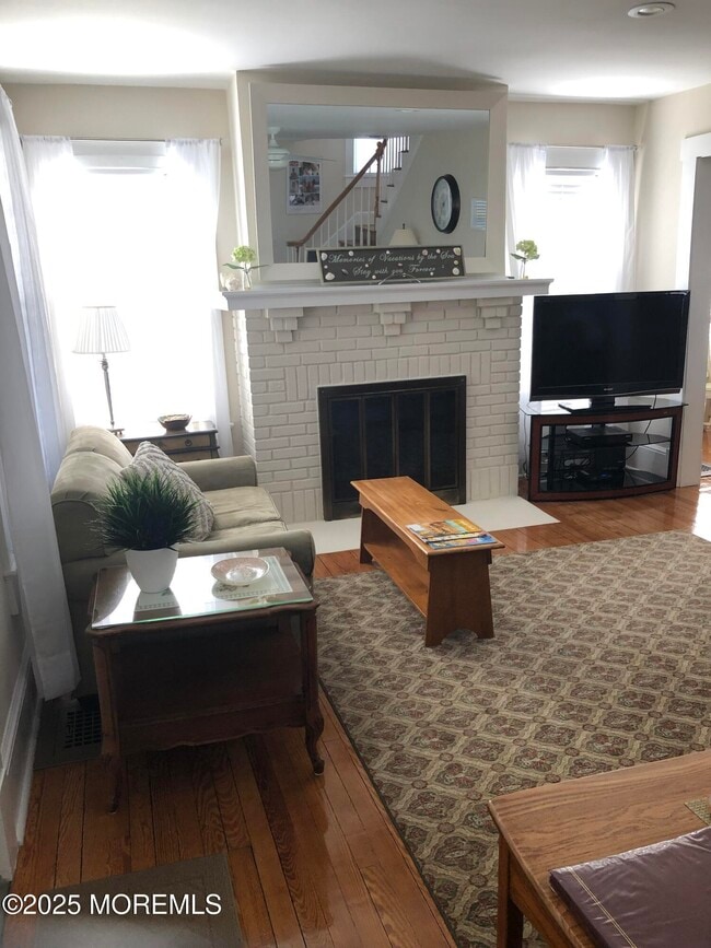 405 Monmouth Ave in Bradley Beach, NJ - Building Photo - Building Photo