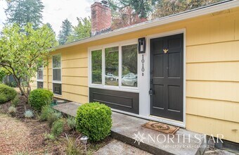 1010 W Oak Terrace in Lake Oswego, OR - Building Photo - Building Photo