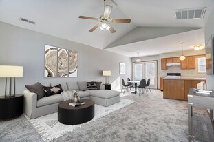 Deer Creek Crossing in Garrett, IN - Building Photo